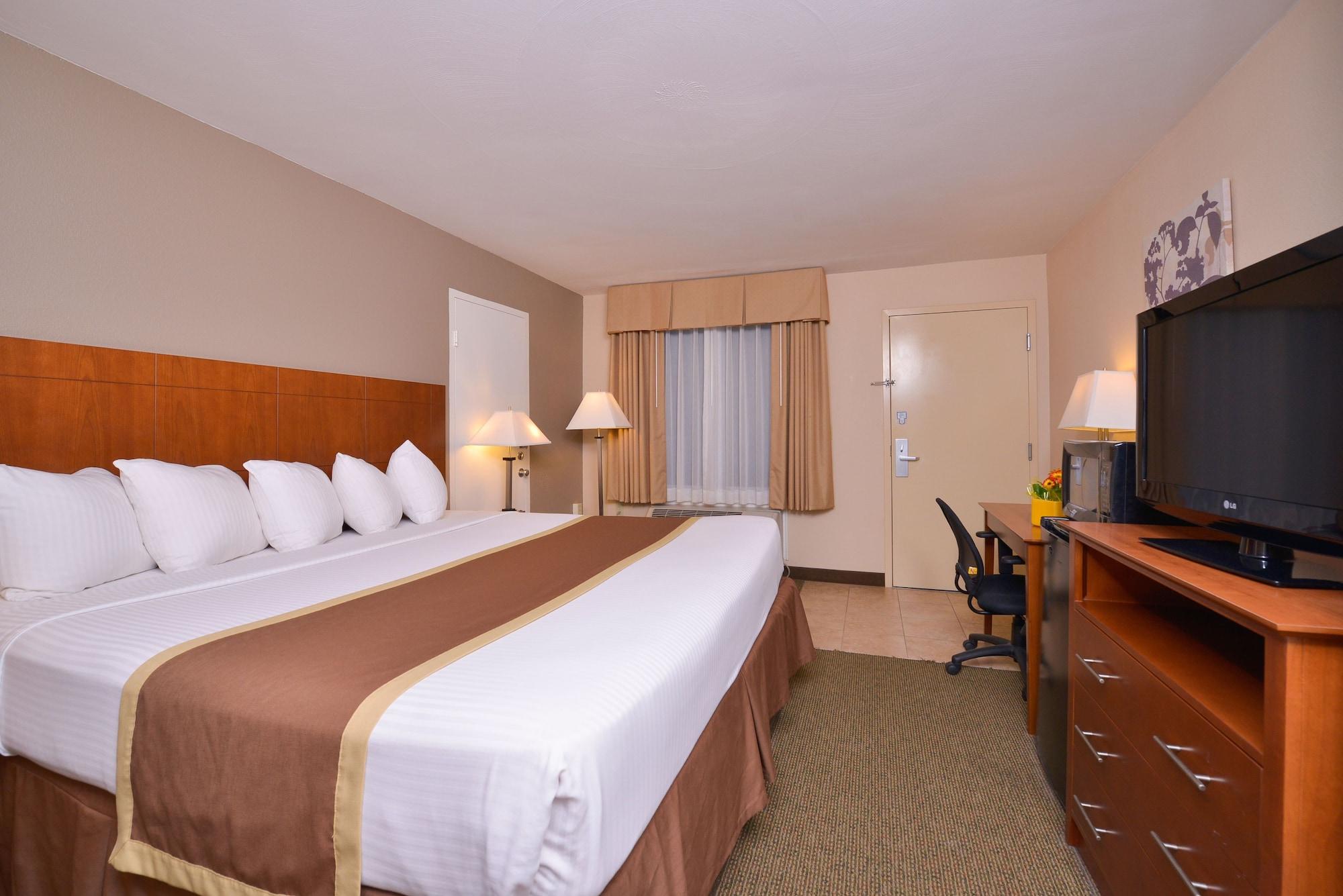 Quality Inn & Suites Williamsport Exterior photo